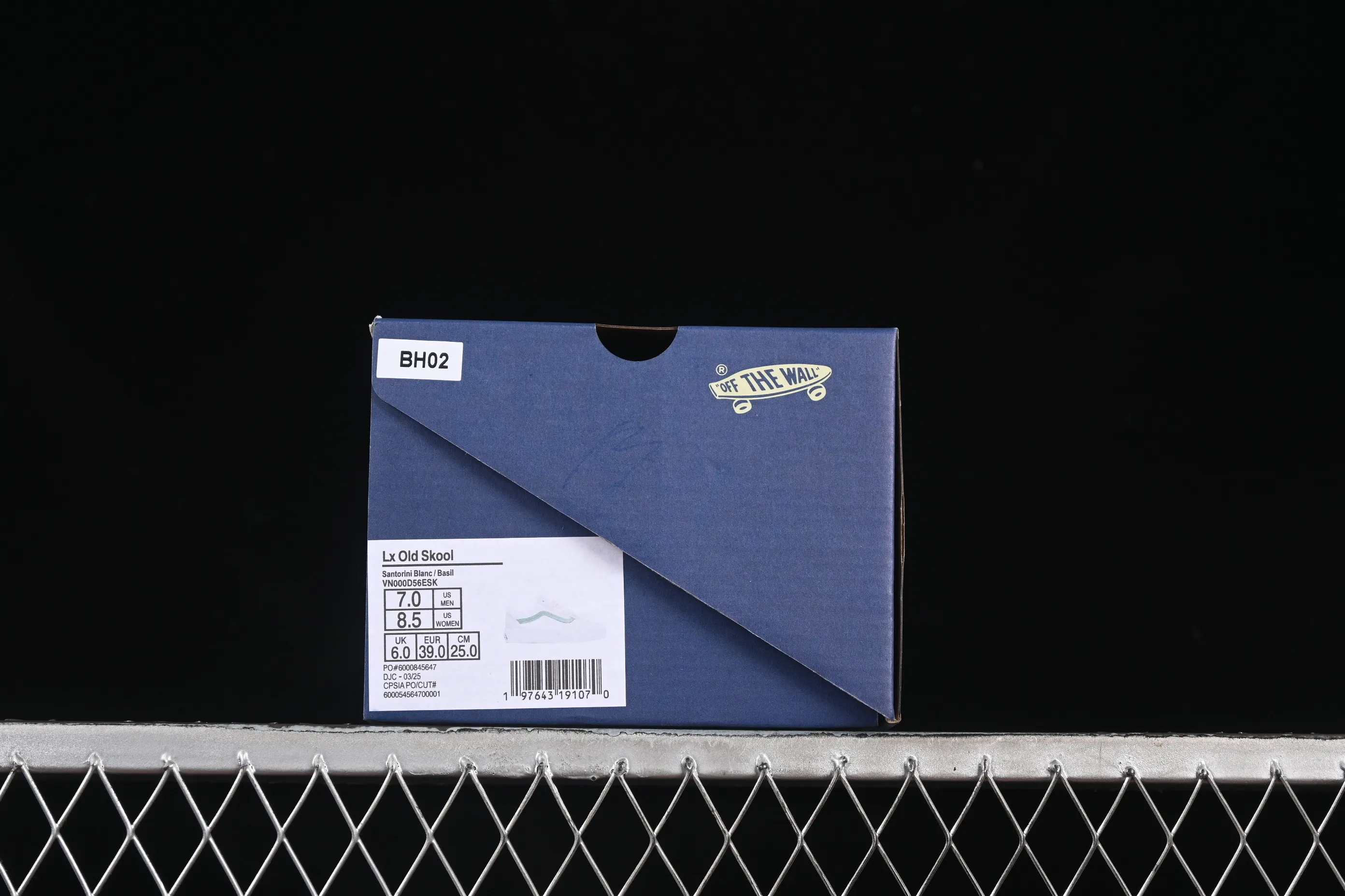 All categories Vans Vans series Vans Low Vans low-top Vans Lx Old Skool Vans low-top casual skateboard shoes VN000D56ESK